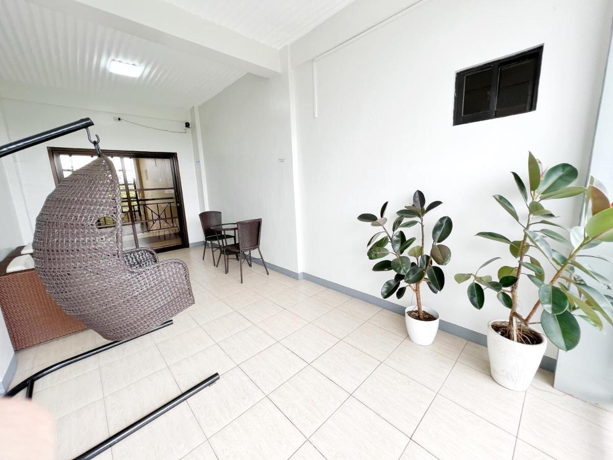Verra Inn Tagaytay City Екстериор снимка