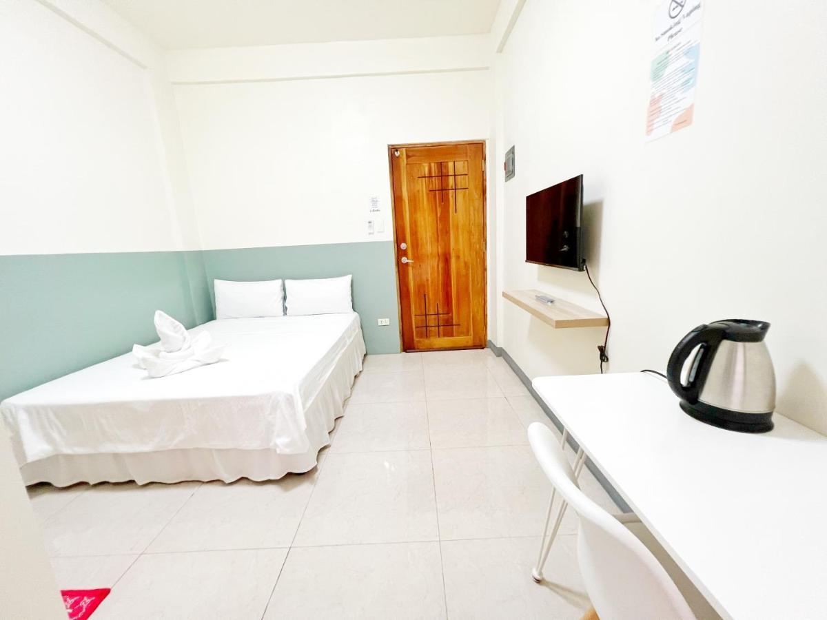 Verra Inn Tagaytay City Екстериор снимка
