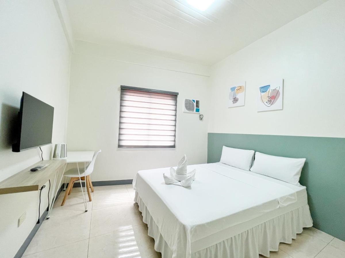Verra Inn Tagaytay City Екстериор снимка