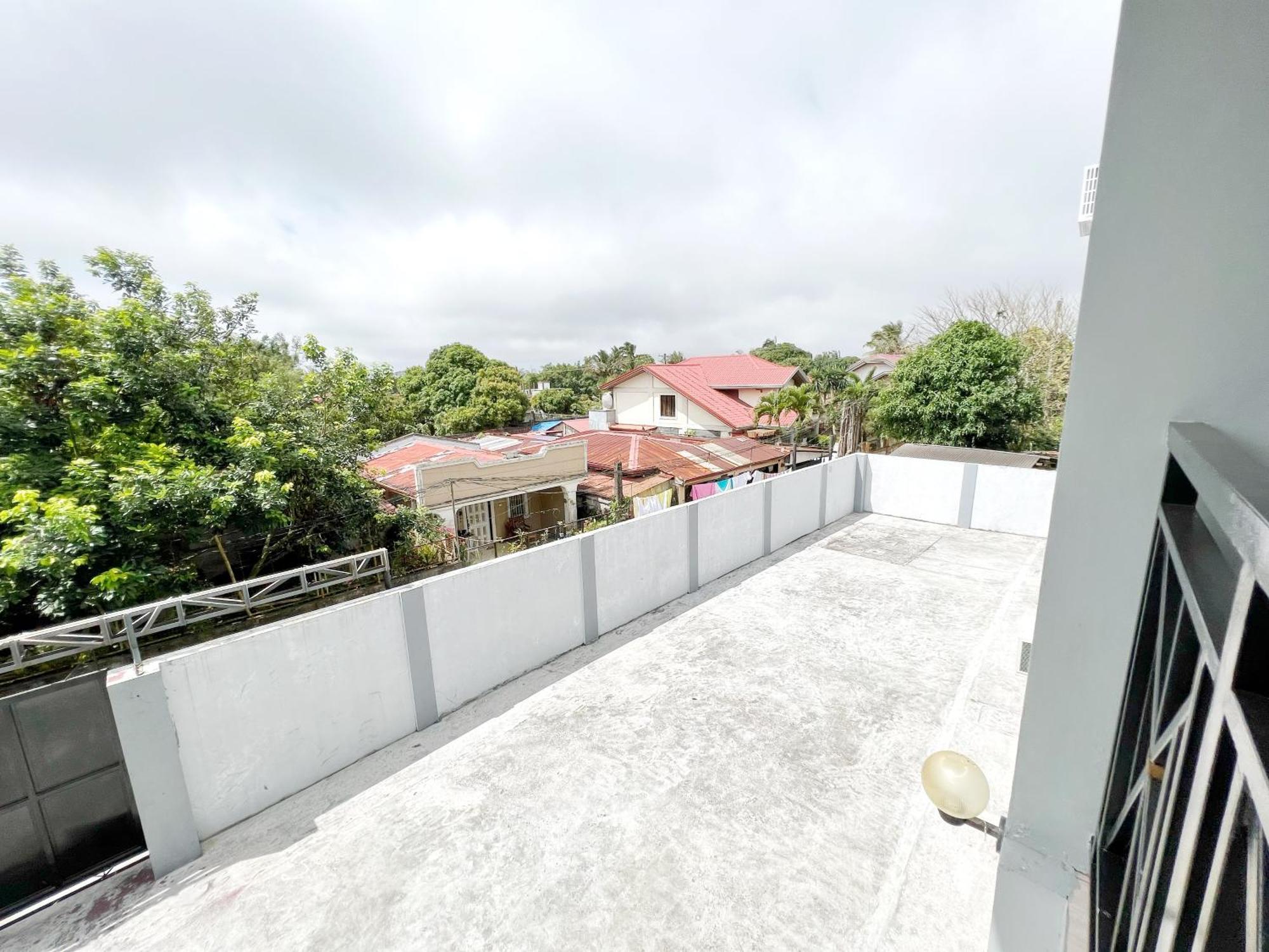 Verra Inn Tagaytay City Екстериор снимка