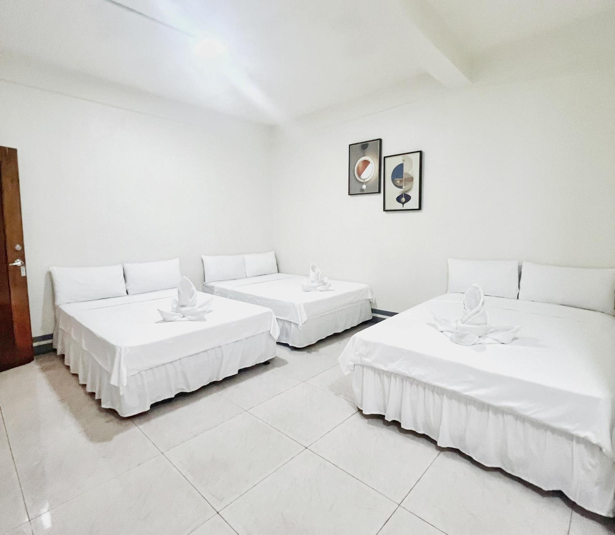 Verra Inn Tagaytay City Екстериор снимка