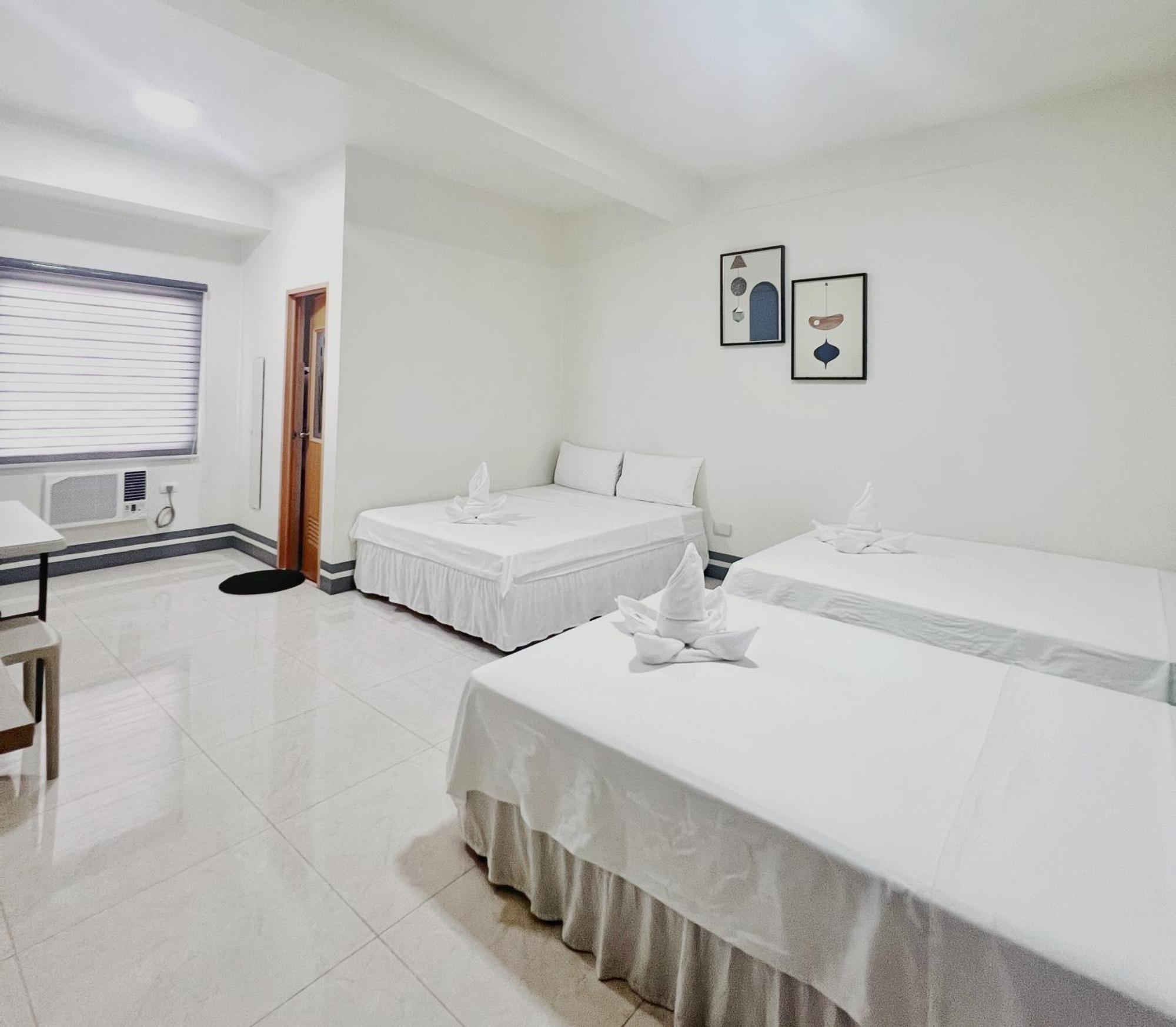 Verra Inn Tagaytay City Екстериор снимка
